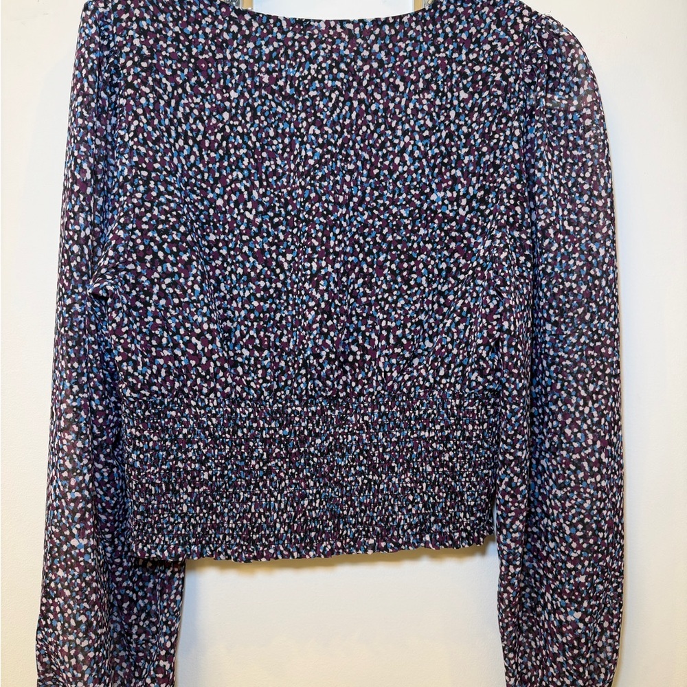 NWT Wilfred Aritzia Purple Floral V-Neck Smocked Waist Crop Top - Picture 5 of 6